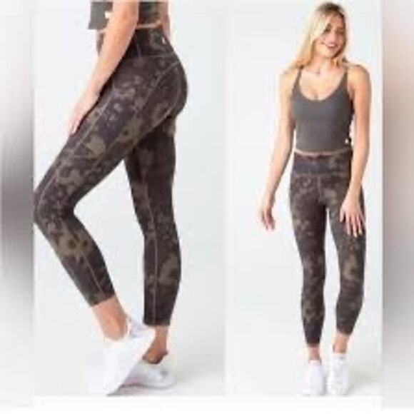 Vuori Women’s S Full Length Stride Leggings Sage Green Back Zip Pocket Active - Picture 1 of 10